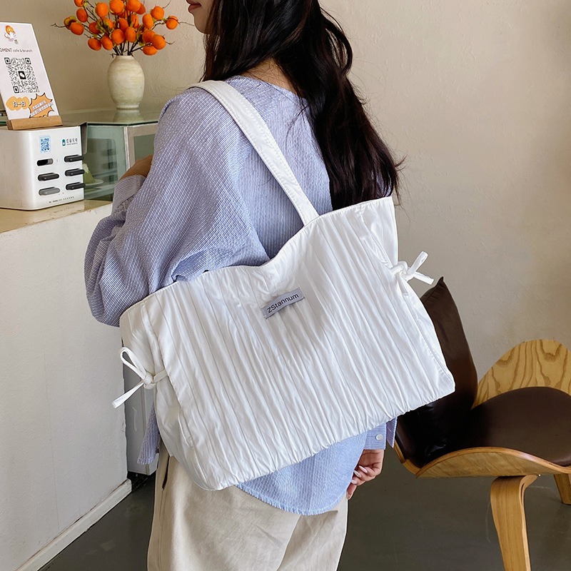女性用折りたたみ式ストライプナイロンドローストリングトートバ - Women Bags For Office Use のレビューと価格