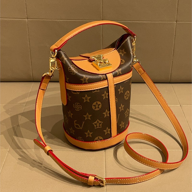 ライトラグジュアリーブランド レディースバッグ バケットバッ - Women Bags High End Brands のレビューと価格
