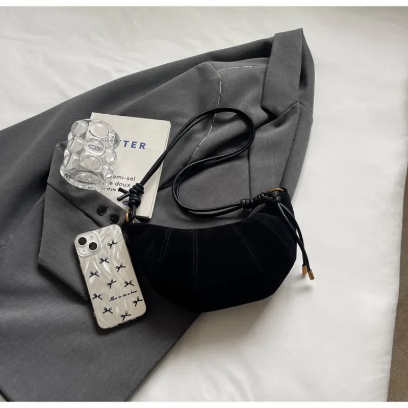 ベルベット素材ジッパー 2024 高品質ショルダーバッグ無地 - Women Bags Zara のレビューと価格